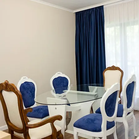 Lägenhet 2bd In The Heart Of With Parking - Blue By Flat Mаnаger